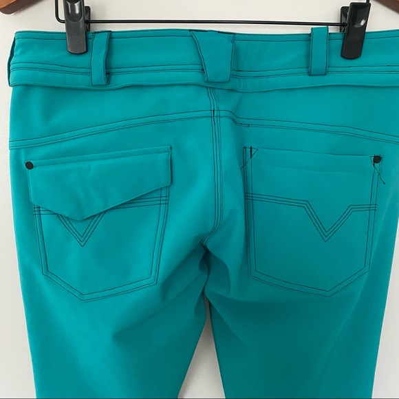 Volcom Snowboard Pants - Picture 4 of 16